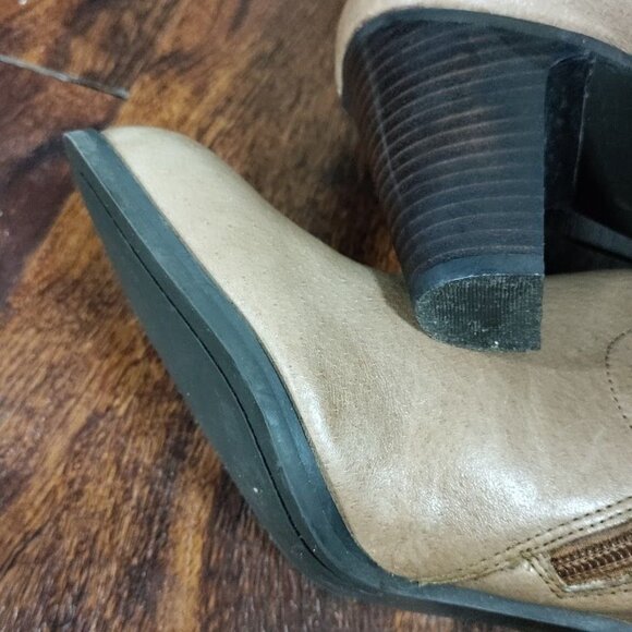 Guess MALLAY Tan Leather Side Zipper Mid-Calf Chunky High Heeled Boots Size 9M - Picture 15 of 16